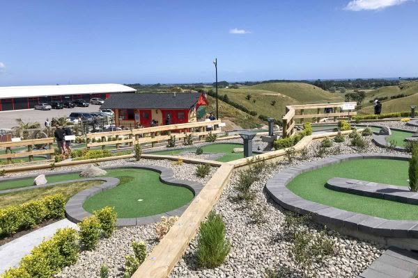 Hillsborough Mt Panorama Mini Golf