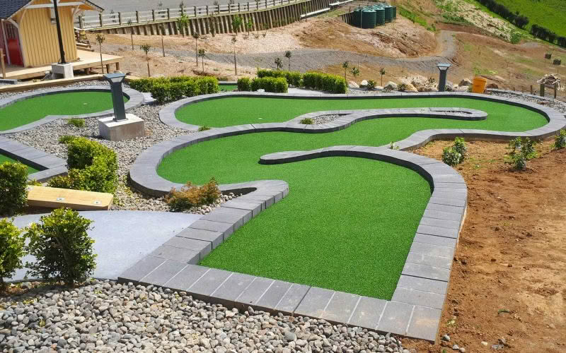 Hillsborough Mt Panorama Mini Golf Hole 6