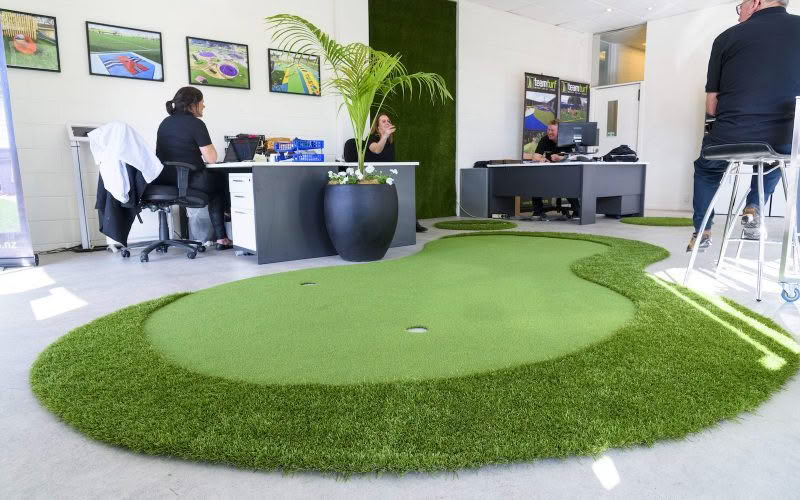 Teamturf Golf Turf Commercial and backyard putting greens