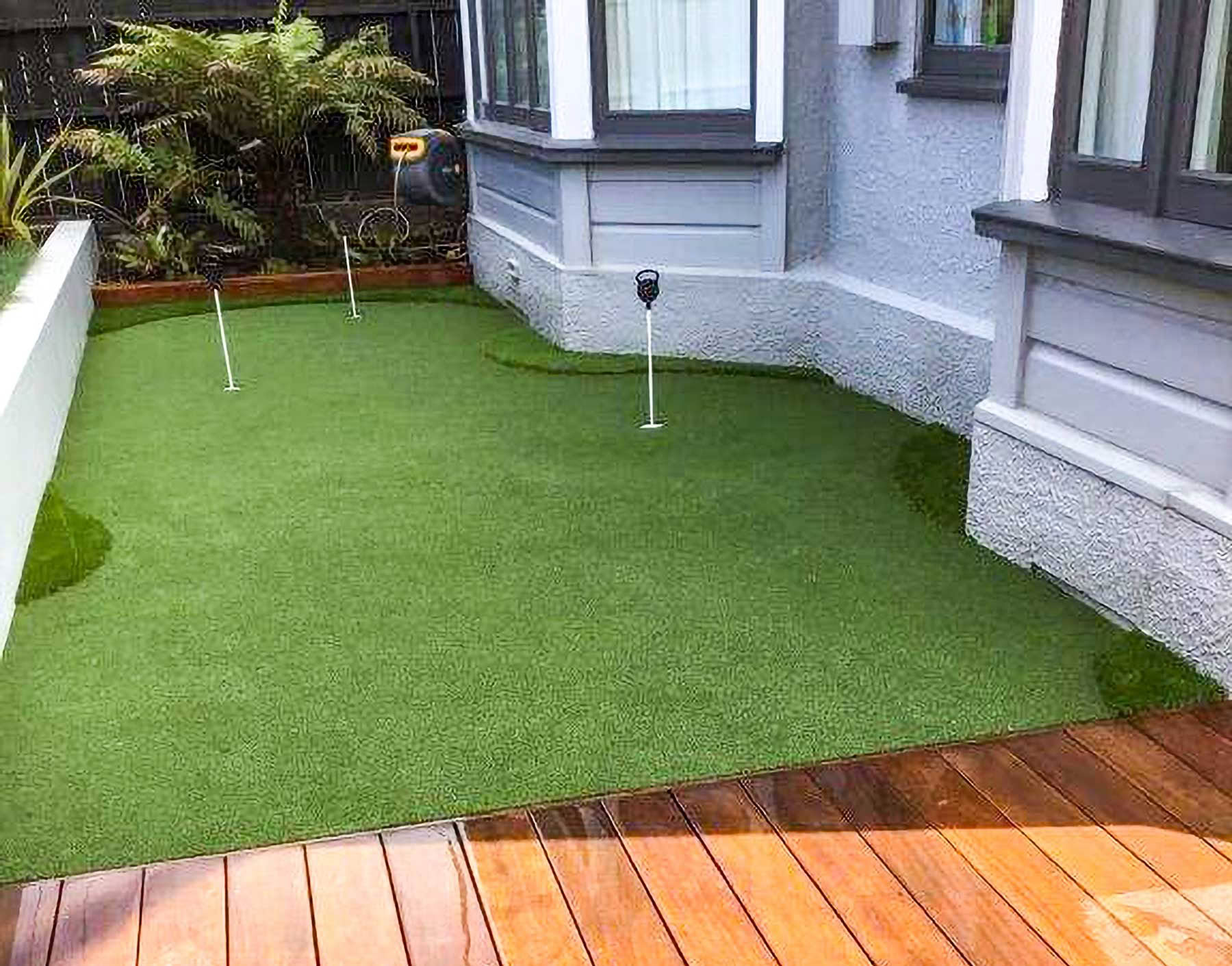 St Kilda Dunedin Home putting green