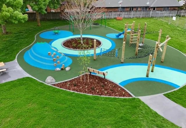 Bring in the kids and bring on the fun!!

Another awesome new playground recently completed at Kings Garden Reserve in Cambridge.

Great job by our Waikato A team, the head contractor Fluhler Contracting Ltd, @brodiehailwood for the always inspiring designs and to Waipa District Council for making it happen. 👌🏼

#coolplay #playground #playgrounddesign #astroturf #colouredturf #play #safeplay #artificialturfspecialists #teamturfnz