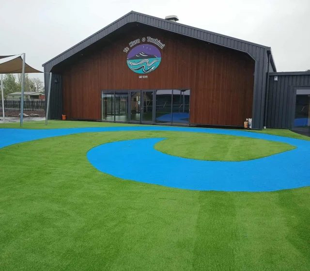 Fresh new courtyard for Te Kura o Tuahiwi! 

Our Christchurch agent has just completed this fantastic upgrade, transforming the school’s courtyard into a vibrant, welcoming space. Our hardwearing Evergreen playground turf chosen for its durability with a striking light blue Coolplay koru design at the heart of the area. 

A blend of colour and cultural design, built to be enjoyed for years to come.

#TeamTurf #PlaygroundTurf #SchoolUpgrade #ChristchurchSchools #Coolplay #EvergreenTurf #christchurch
